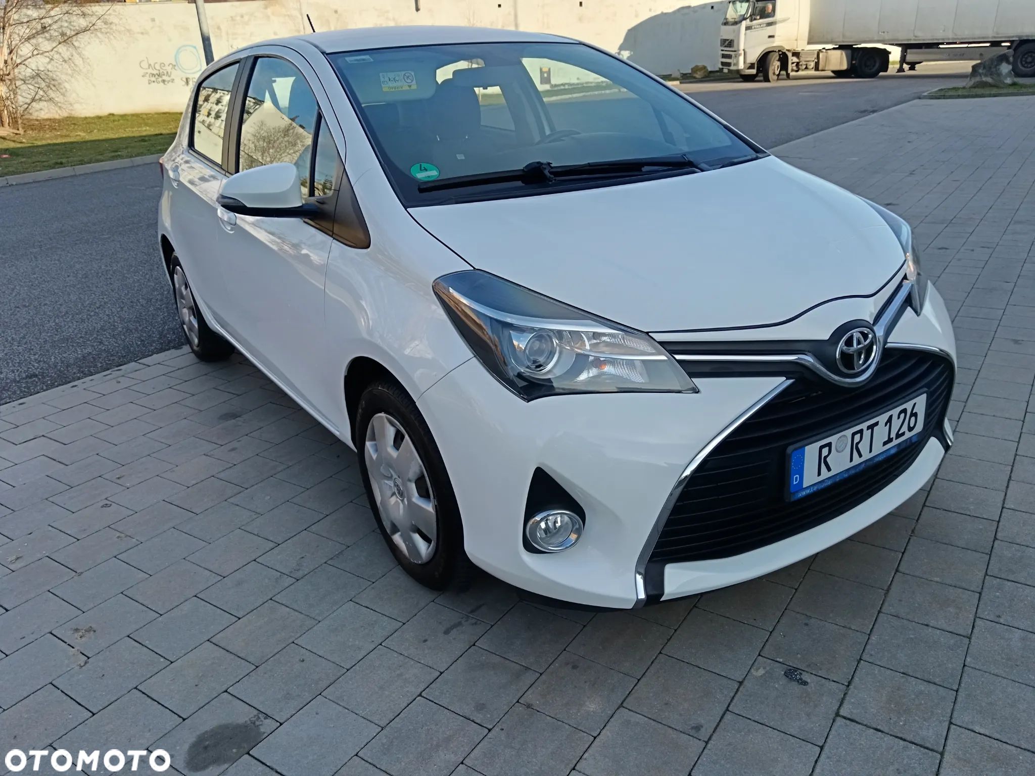 Toyota Yaris 1.33 Business Edition - 1