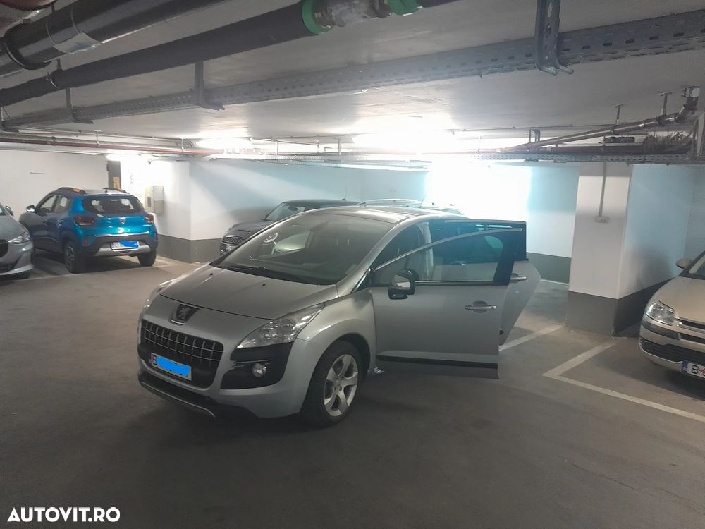 Peugeot 3008 2.0 HDI FAP Premium - 3
