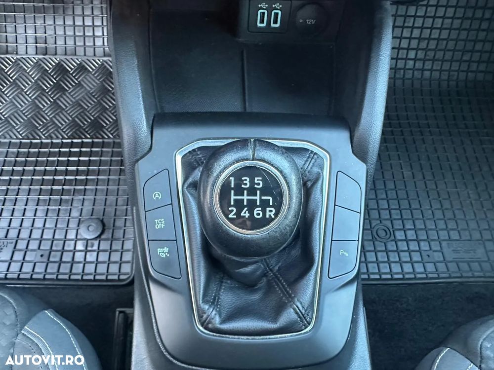 Ford Focus 1.0 EcoBoost Connected - 24