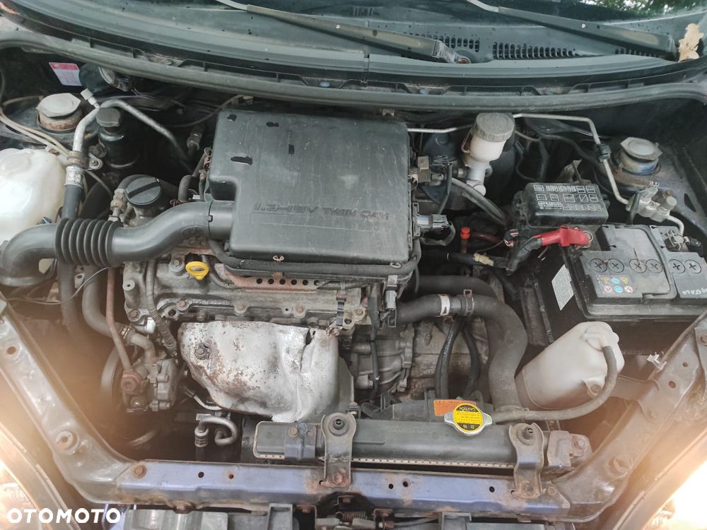 Toyota Yaris 1.3 Sol - 8