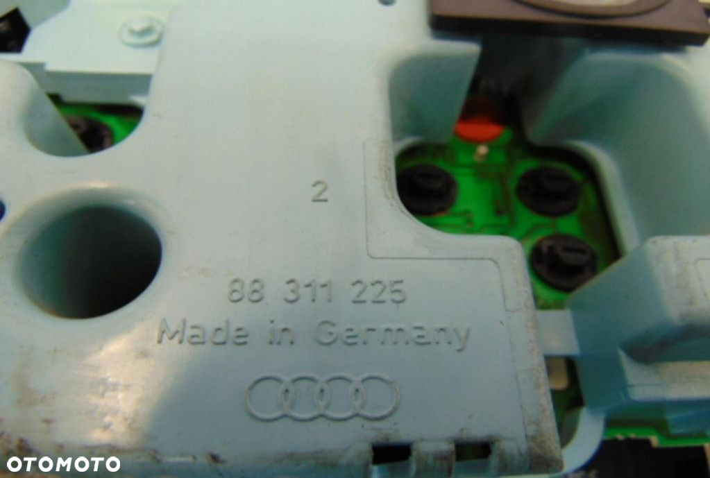 AUDI A4 B6 1.6B LICZNIK PRZEBIEG NIE ZNANY 88311225 - 10