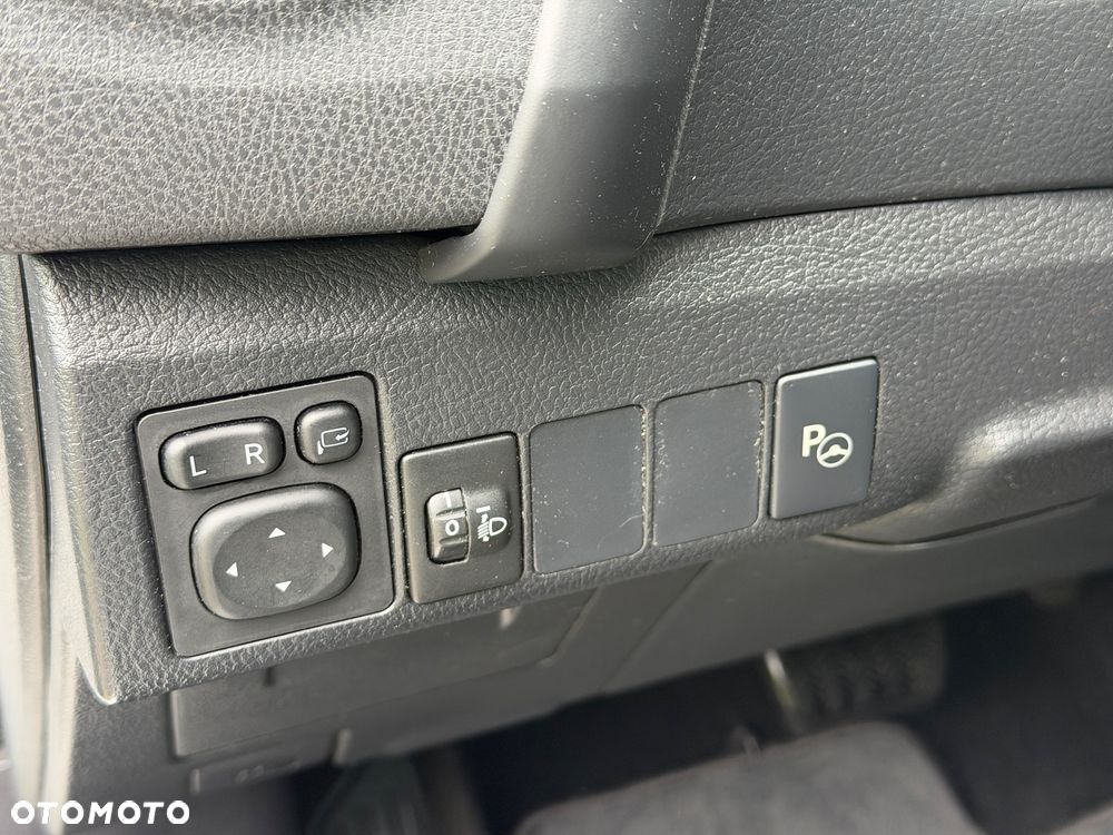 Toyota Auris 1.8 VVT-i Automatik Free Style - 31