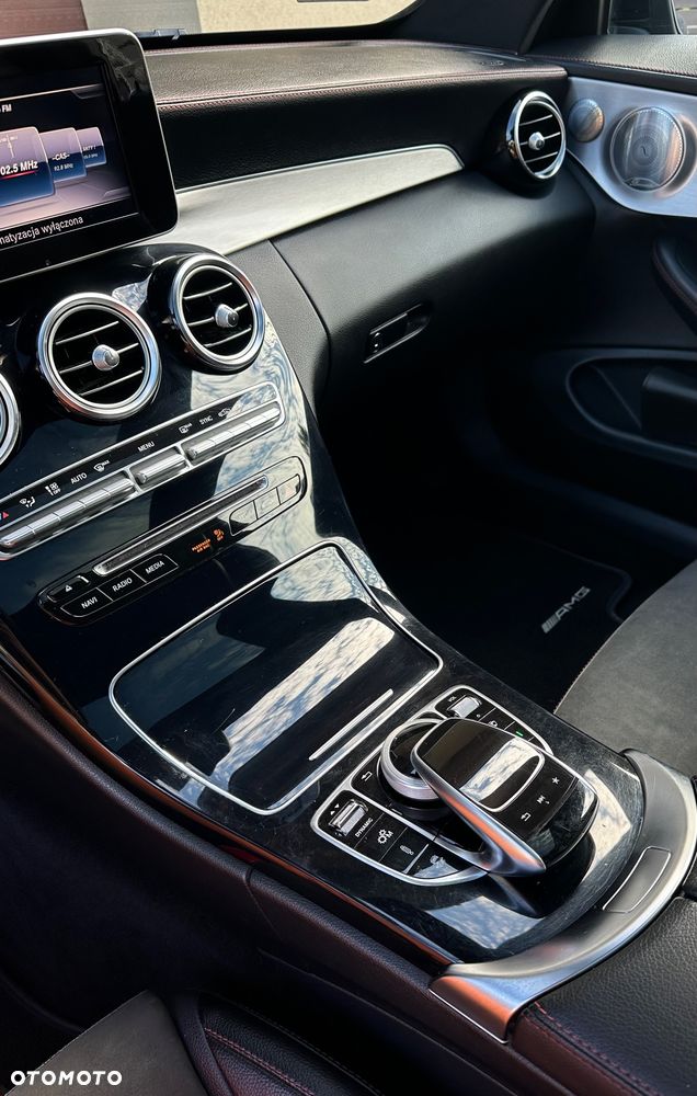 Mercedes-Benz Klasa C AMG 43 4Matic 9G-TRONIC Night Edition - 12