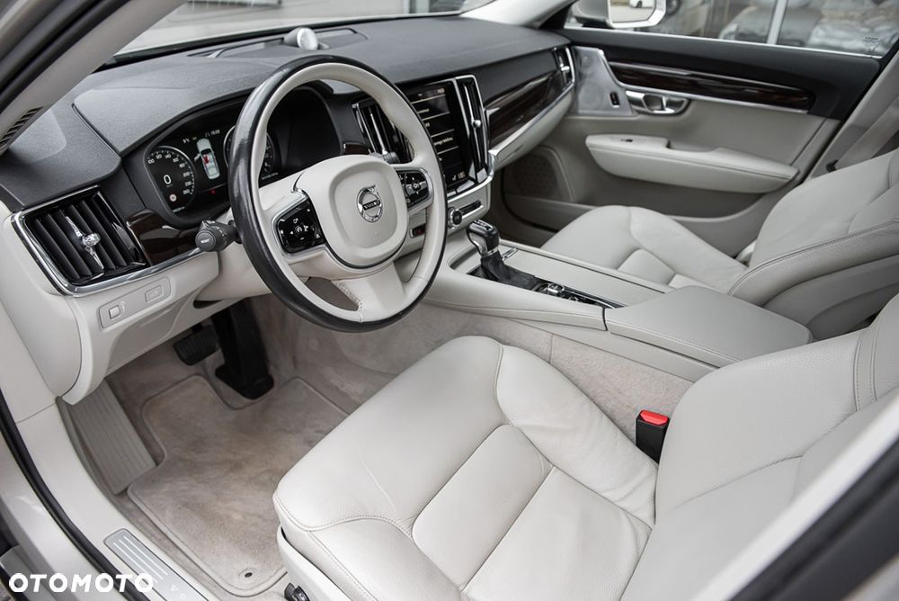 Volvo S90 D5 AWD Momentum - 15