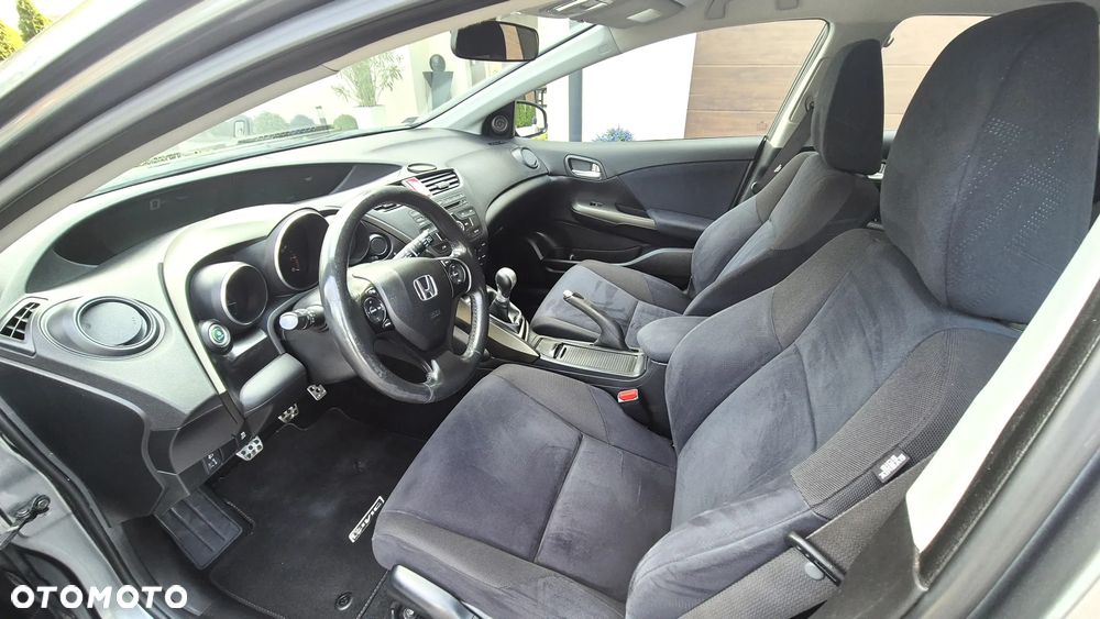 Honda Civic 1.8 Sport - 23