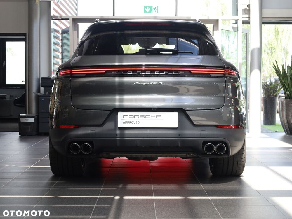 Porsche Cayenne - 7
