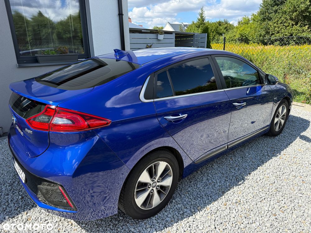 Hyundai IONIQ 1.6 GDI Premium - 4