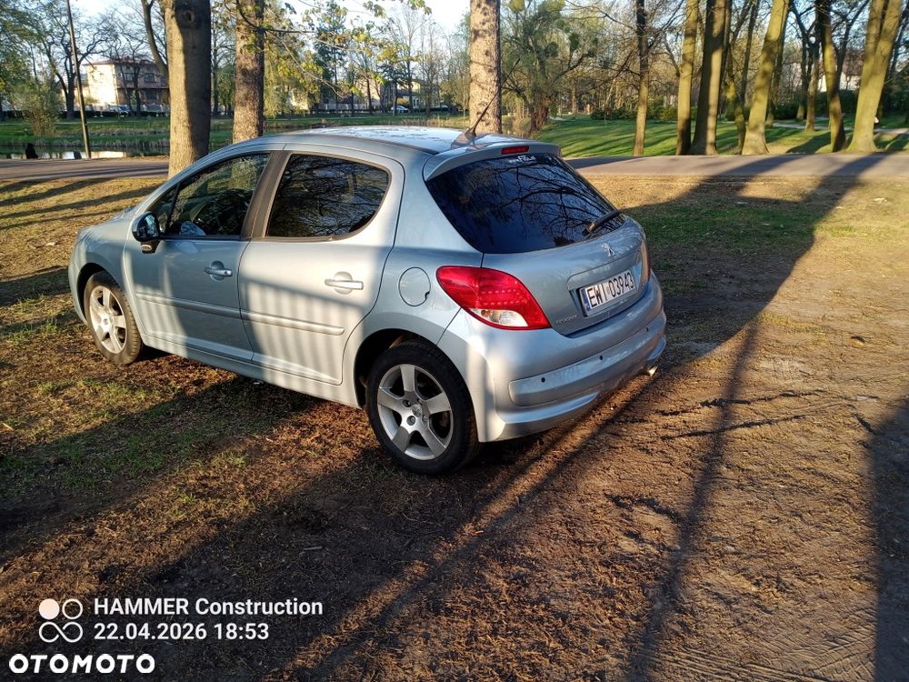 Peugeot 207 - 3
