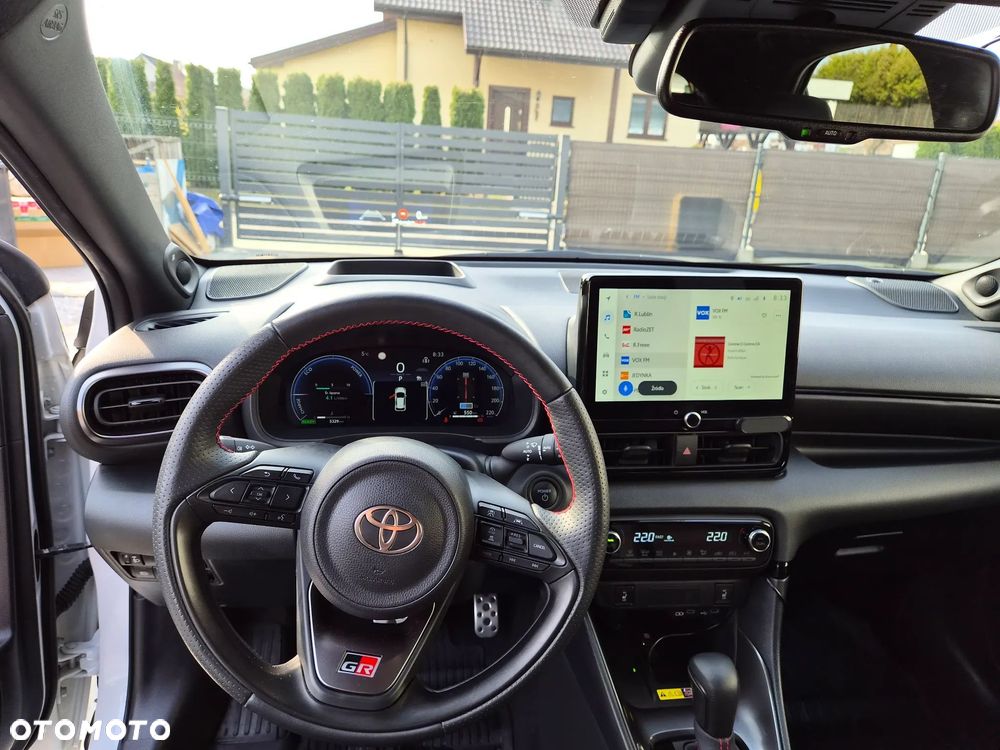 Toyota Yaris Hybrid 1.5 GR Sport - 12