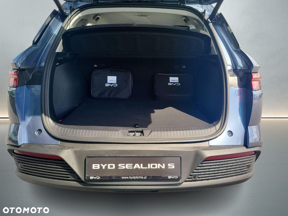 BYD Sealion 5 - 18