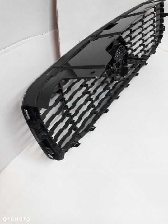 Volvo XC60 II 2 R-Design grill atrapa - 9