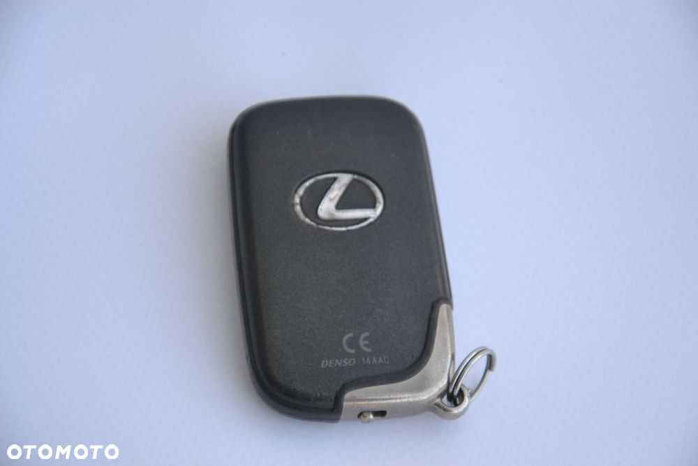 Kluczyk smart key Lexus is  250 220d Lexus gs 300 450h - 2