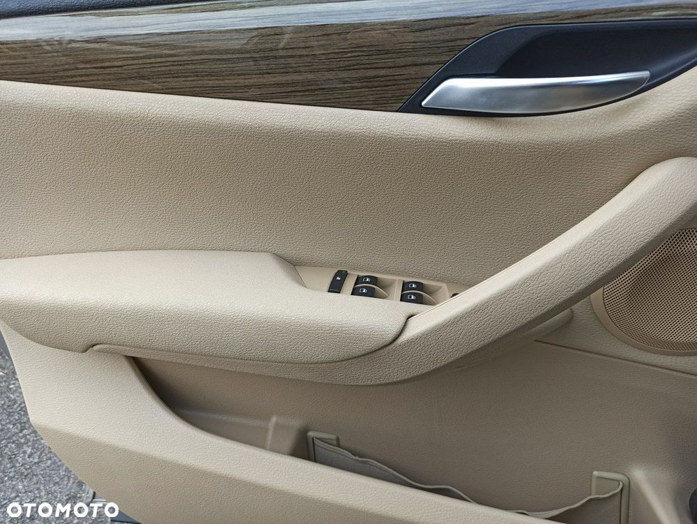 BMW X1 - 16