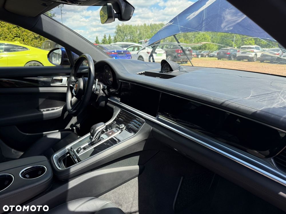Porsche Panamera 4 E-Hybrid PHEV Executive - 20