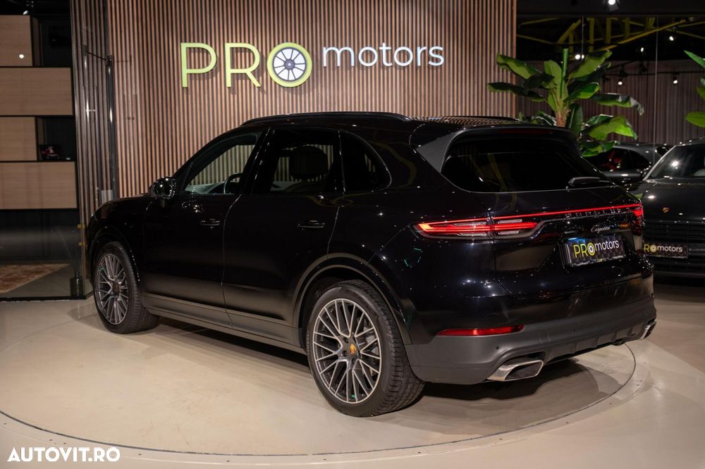 Porsche Cayenne - 14