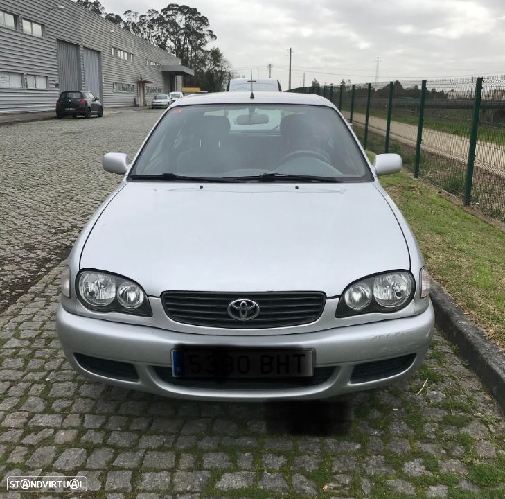 Toyota Corolla E11 1.9D 3P 2000 - Para Peças - 1
