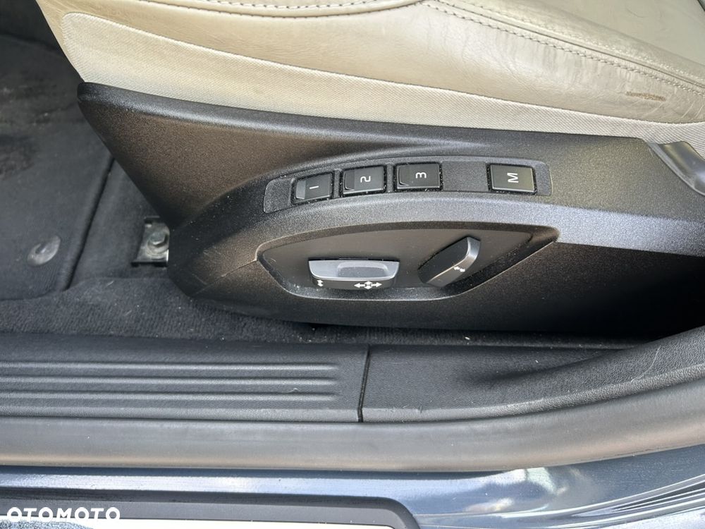 Volvo V40 D3 Drive-E Inscription - 9