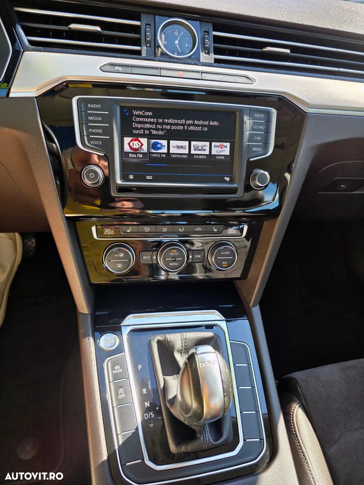 Volkswagen Passat 2.0 TDI DSG Highline - 13