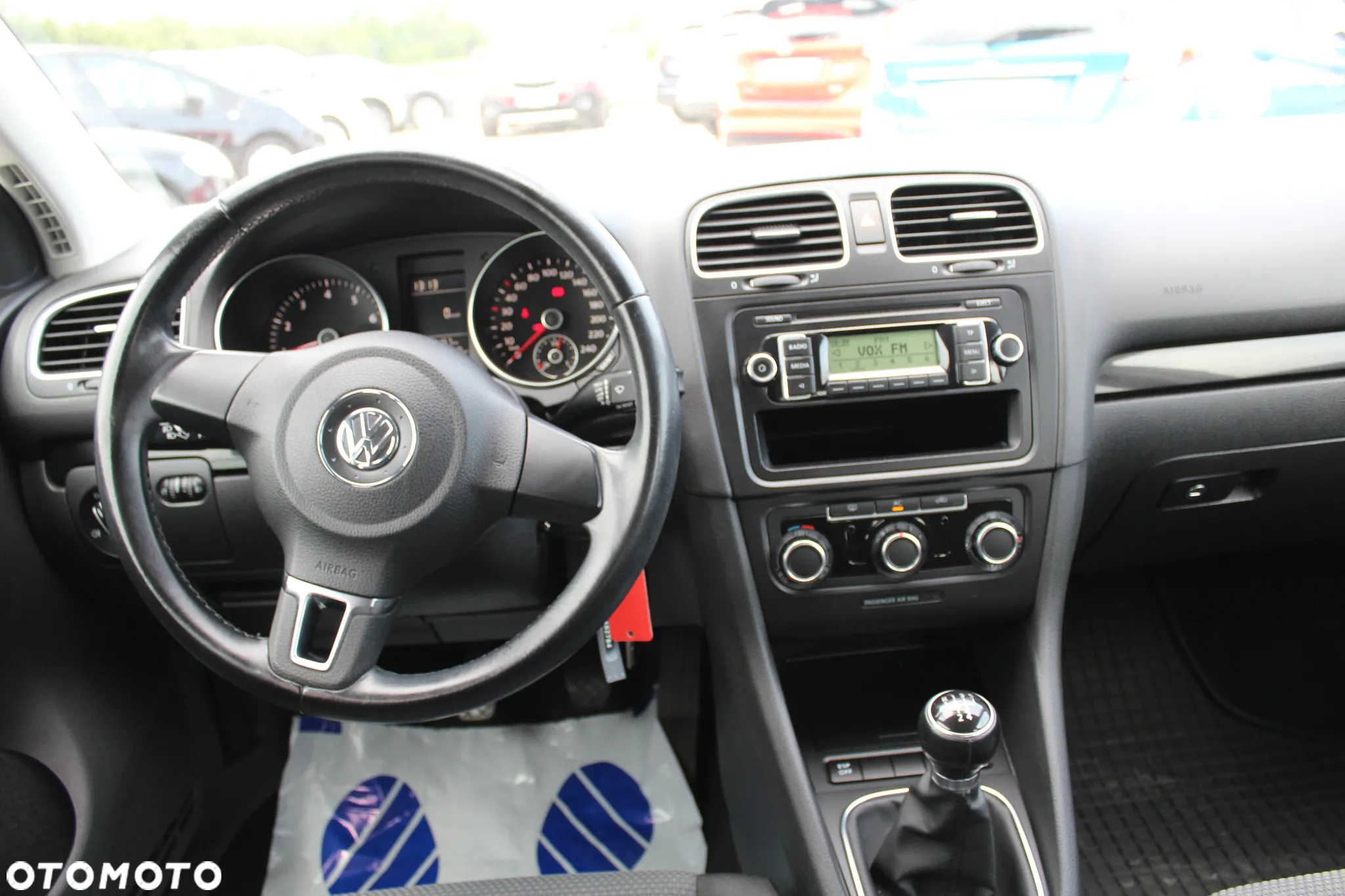 Volkswagen Golf 1.6 Comfortline - 17