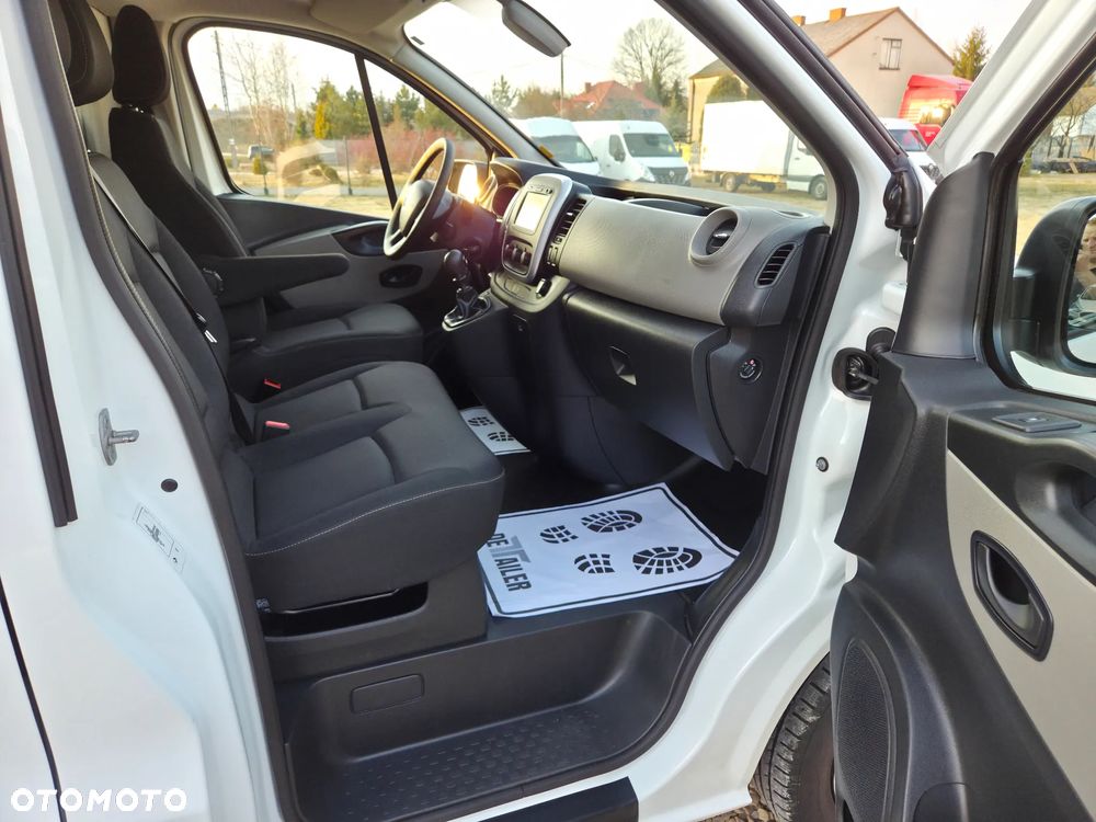 Renault Trafic L2H1 1.6 dCi 125 km  cena 37 800 netto - 12