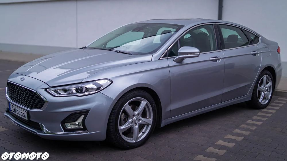 Ford Fusion - 34
