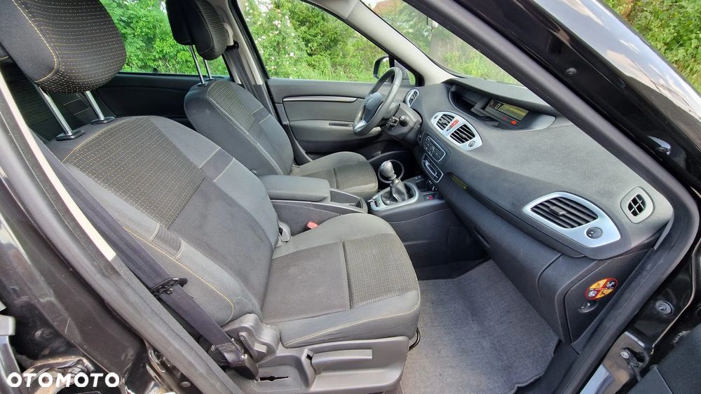 Renault Scenic 1.4 16V TCE Privilege - 24