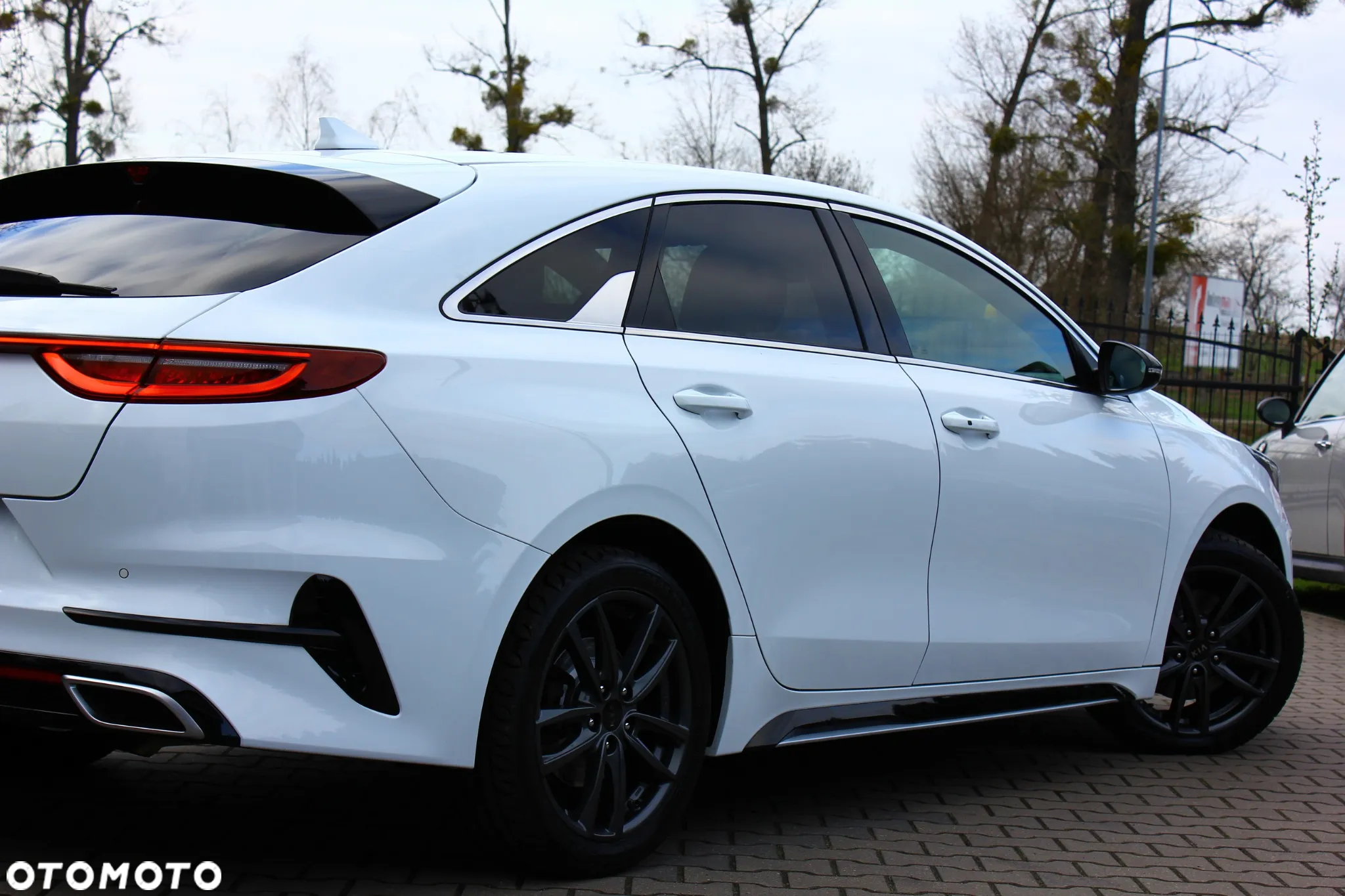 Kia ProCeed 1.4 T-GDI GT Line - 11