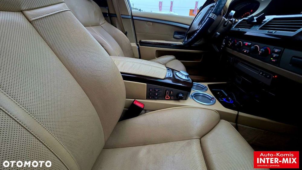 BMW Seria 7 - 39