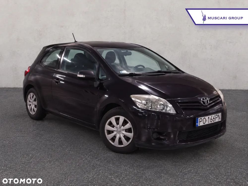 Toyota Auris 1.33 VVT-i Terra - 1
