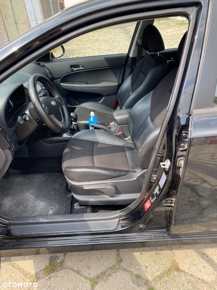 Hyundai i30 1.4 Comfort - 13