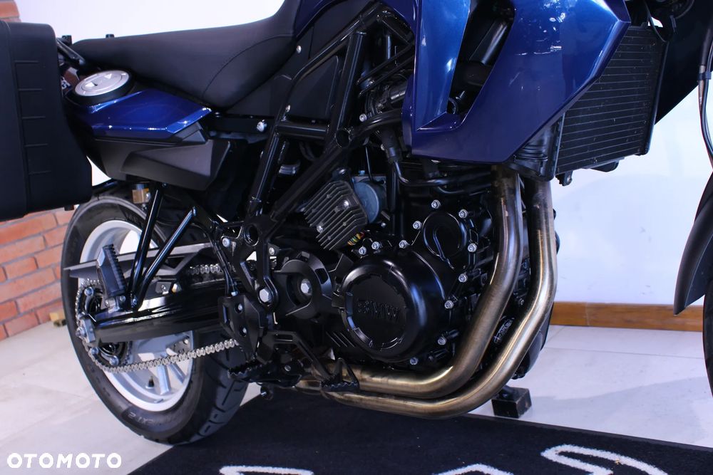 BMW F - 26