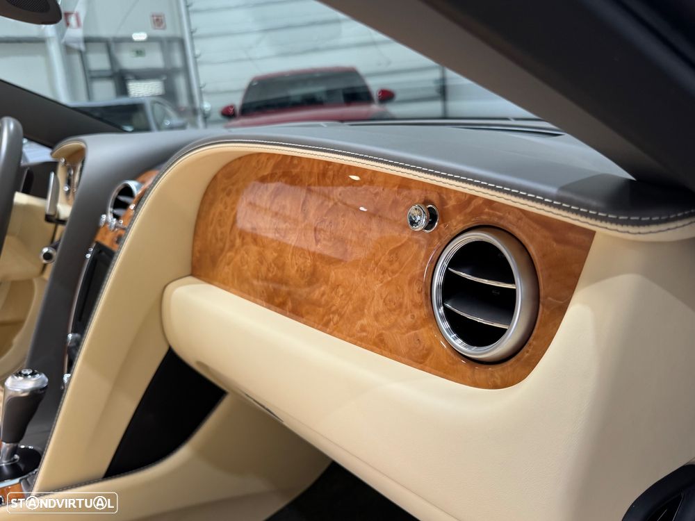Bentley Continental Cabrio GT V8 Convertible - 32