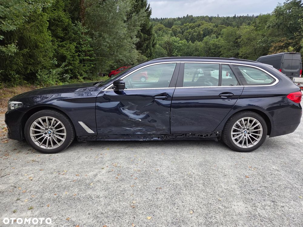 BMW Seria 5 520d M Sport Edition - 4