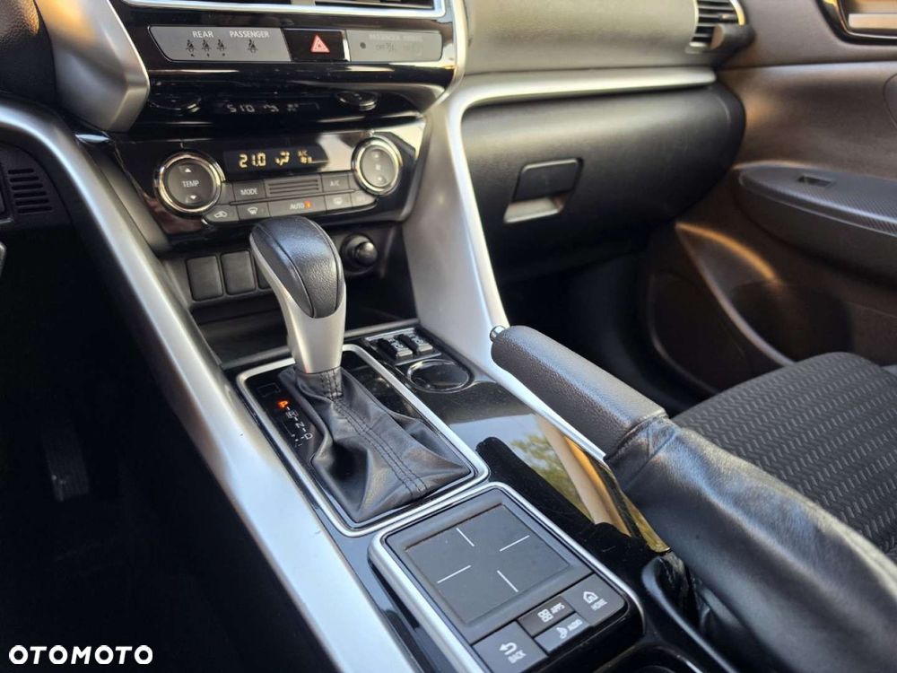Mitsubishi Eclipse Cross - 30