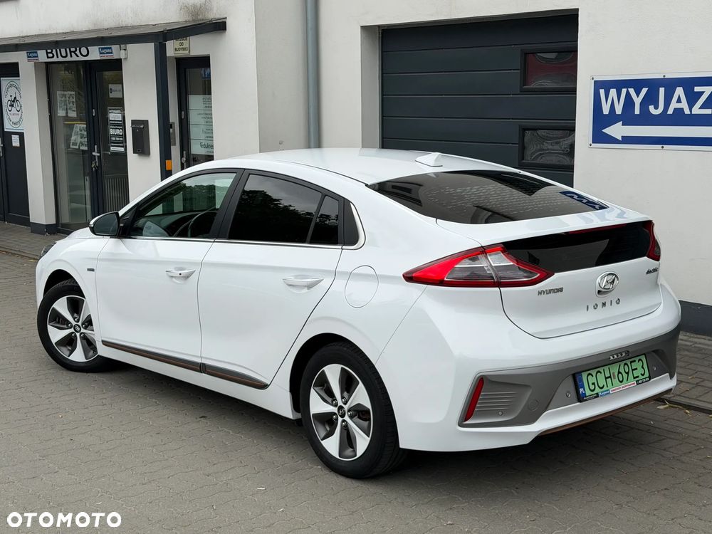Hyundai IONIQ - 30
