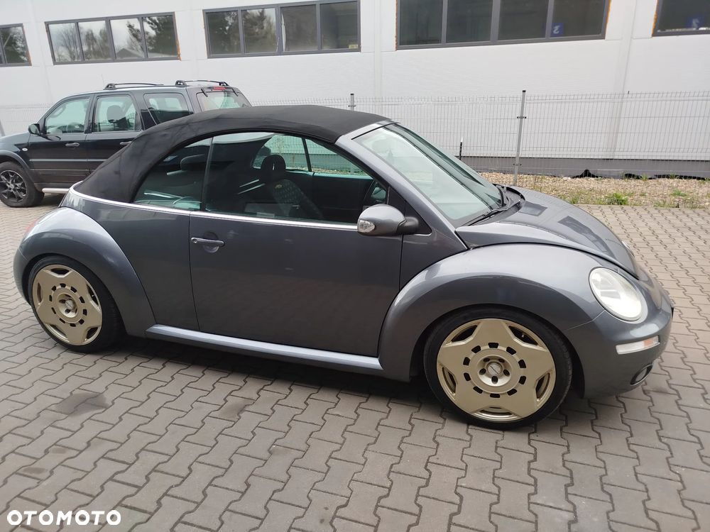 Volkswagen New Beetle - 14