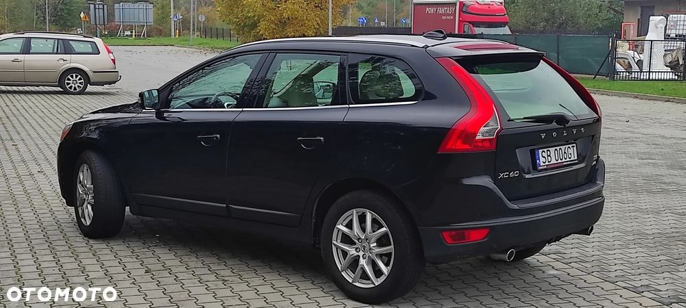 Volvo XC 60 D5 AWD Summum - 3