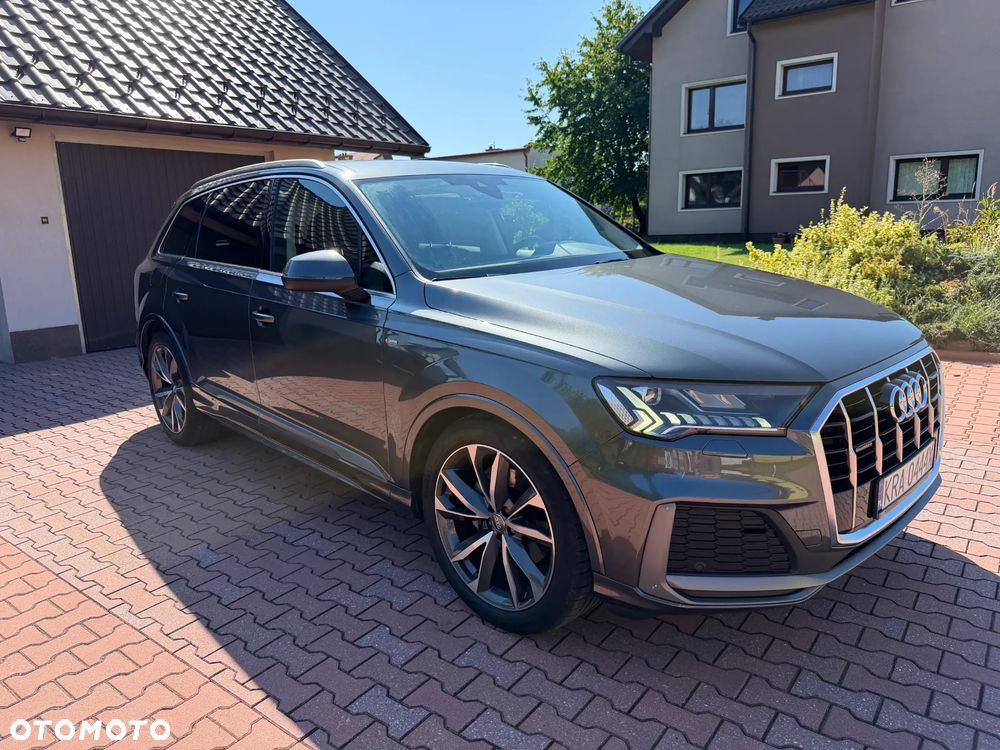 Audi Q7 - 1