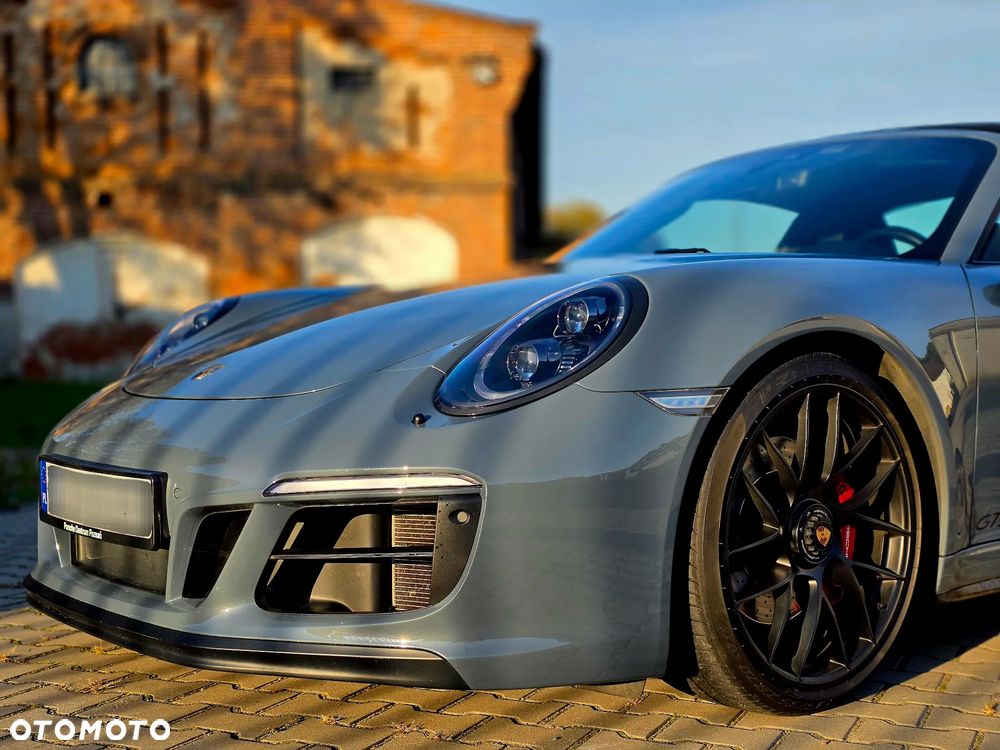 Porsche 911 Targa 4 GTS PDK - 1
