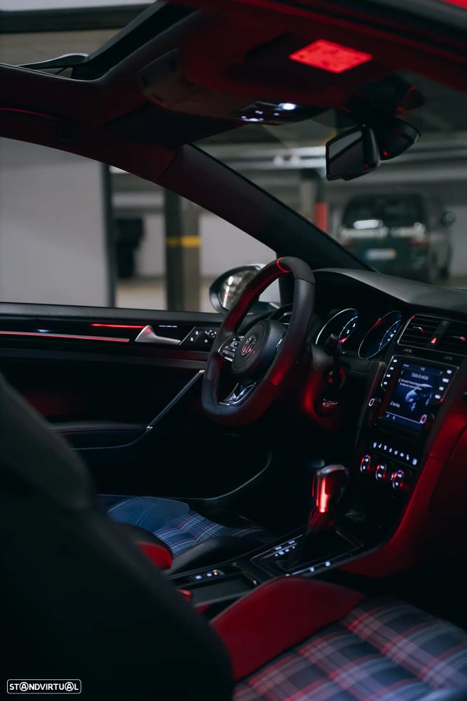VW Golf 2.0 TSi GTi DSG Performance - 12