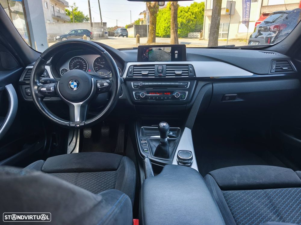 BMW 318 d Pack M - 18