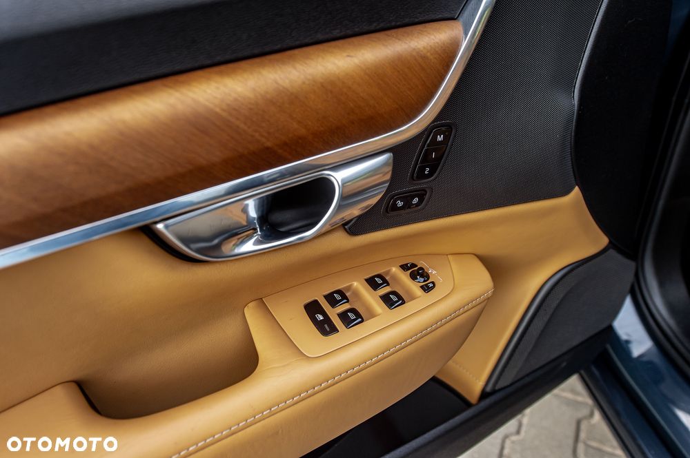 Volvo V90 D5 AWD Geartronic Inscription - 26