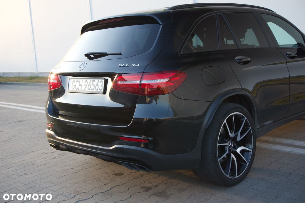 Mercedes-Benz GLC - 19