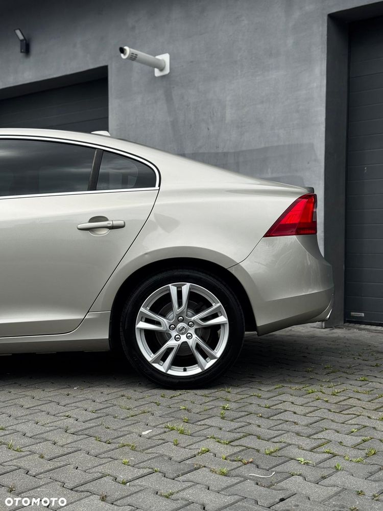 Volvo S60 - 3