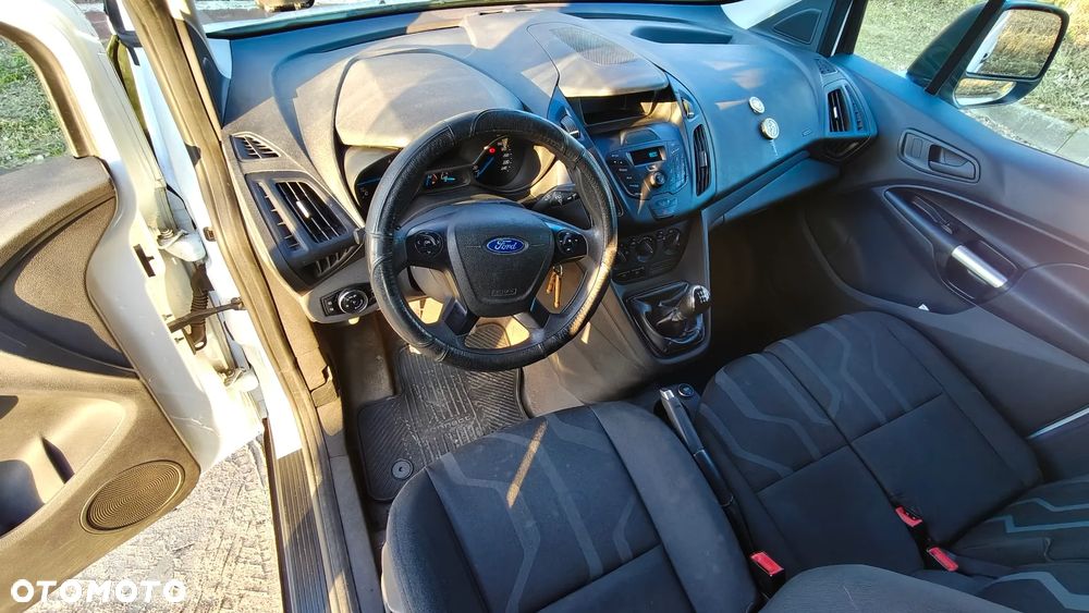 Ford Transit Connect - 19