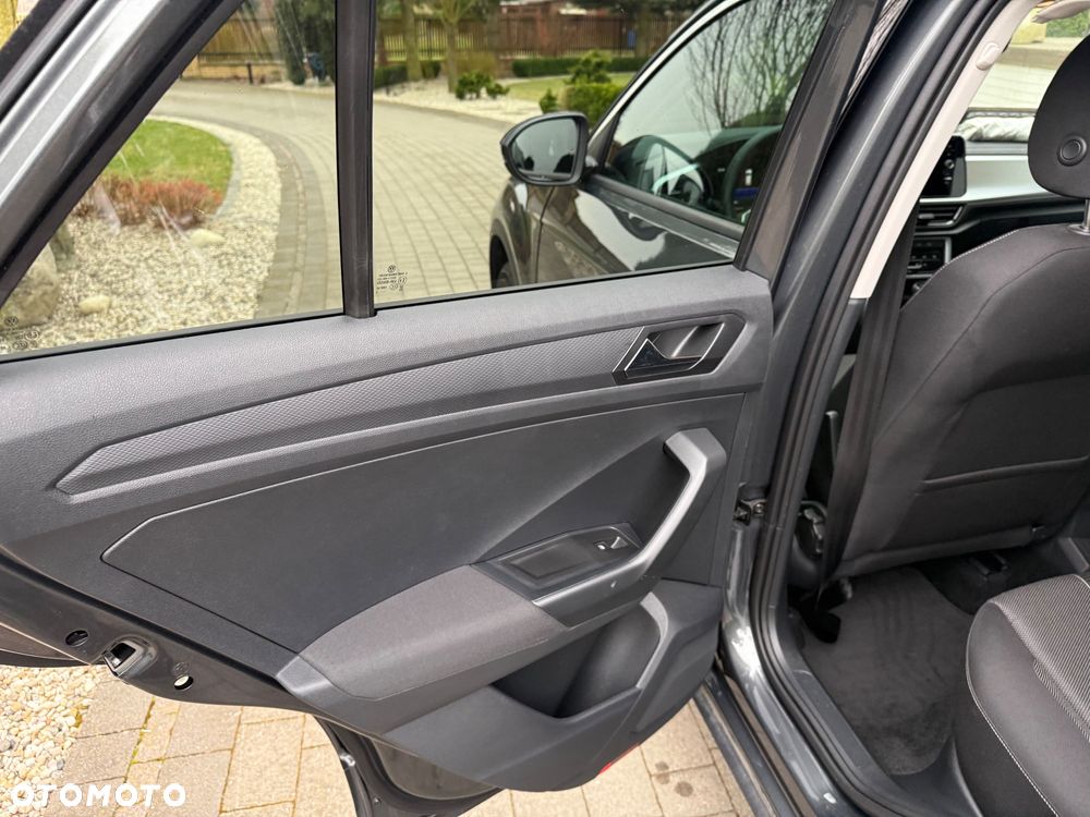 Volkswagen T-Roc 1.5 TSI Life Plus DSG - 21