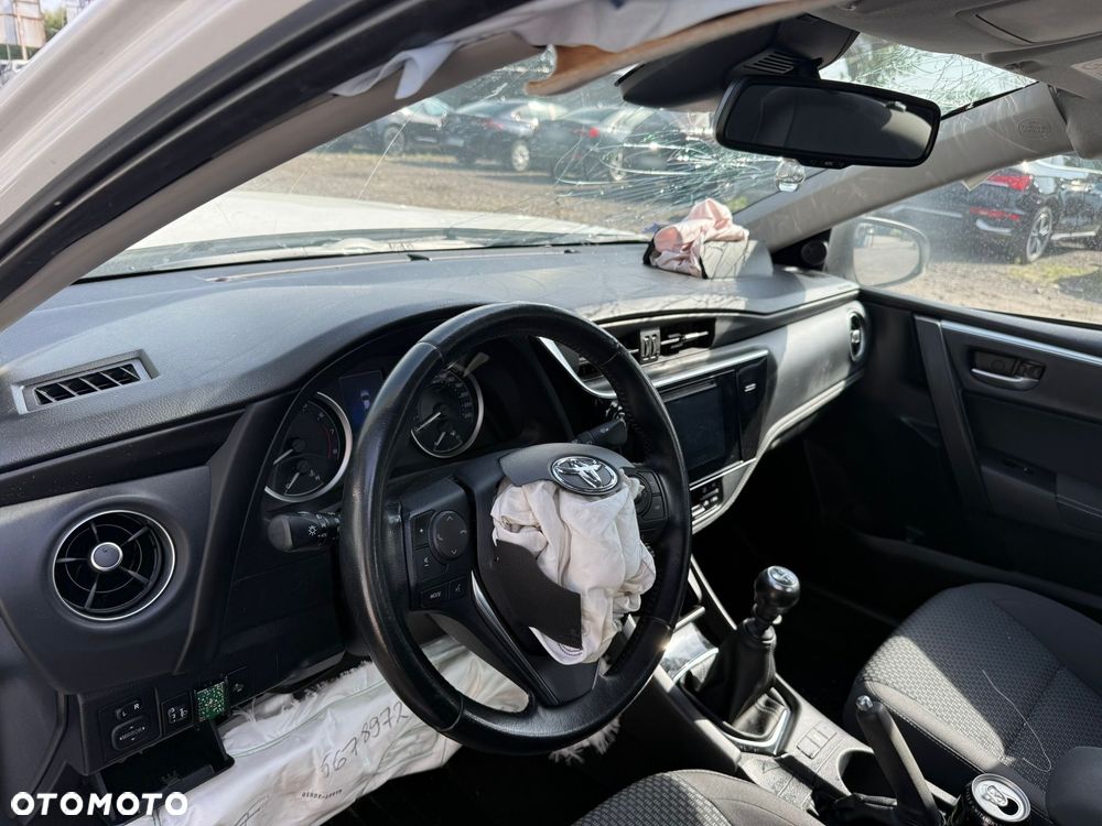 Toyota Corolla 1.6 Active - 16