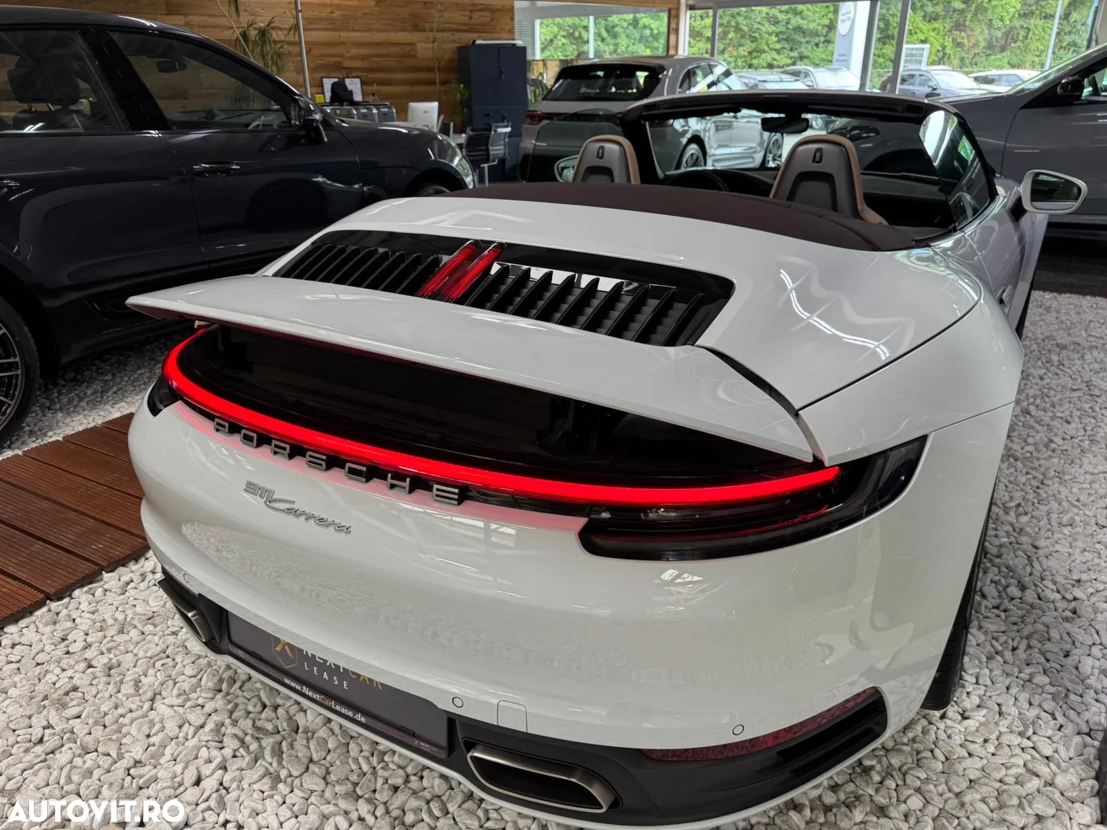 Porsche 911 Carrera Cabriolet PDK - 4