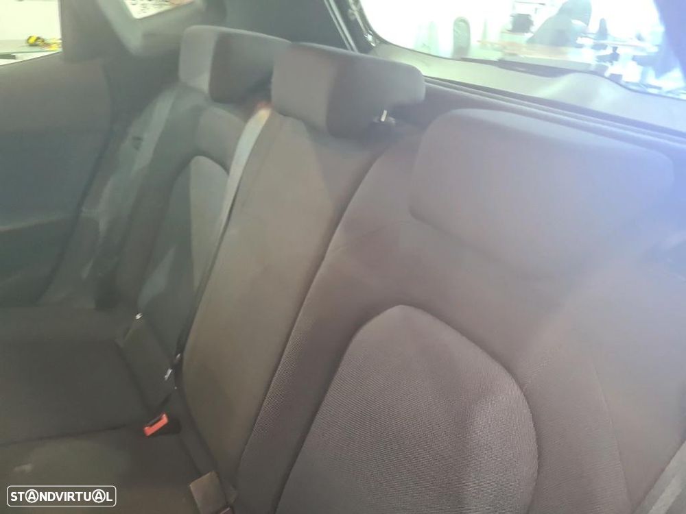 SEAT Arona 1.0 TSI FR - 10