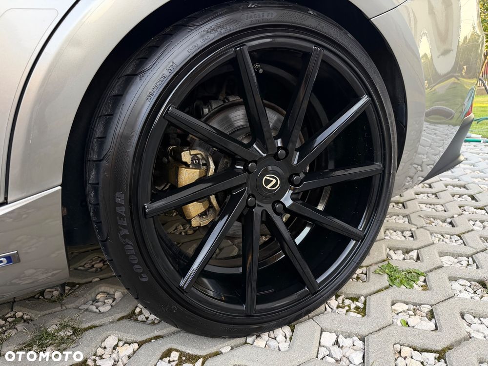 Lexus IS 300h Prestige - 23